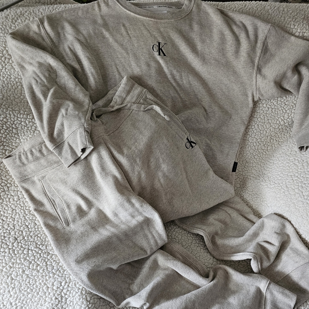 Calvin Klein lounge set